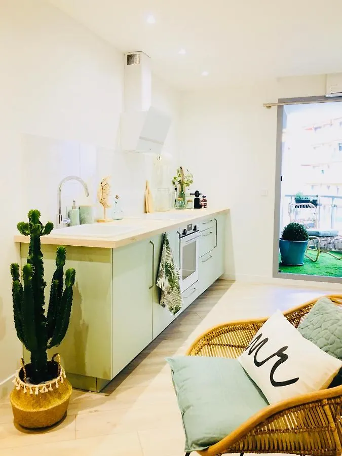 Apartamento Cocon douillet face à la mer de Cagnes sur mer França