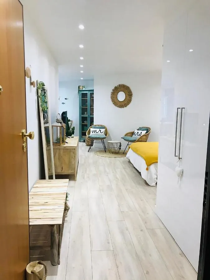 Cocon Douillet Face A La Mer De Cagnes Sur Mer Apartment